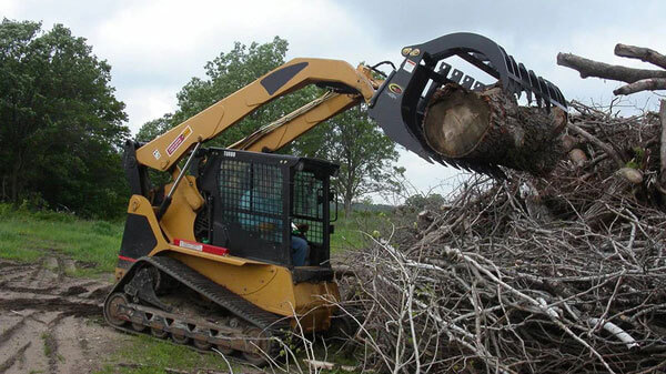 Eagletalonskidsteerlog Brushandrockgrapple 7 800x